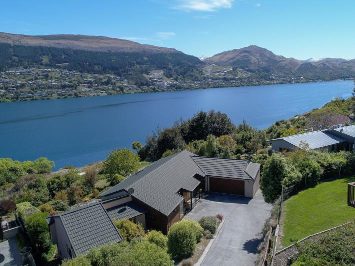 359 Peninsula Road, Kelvin Heights Queenstown Property for Sale