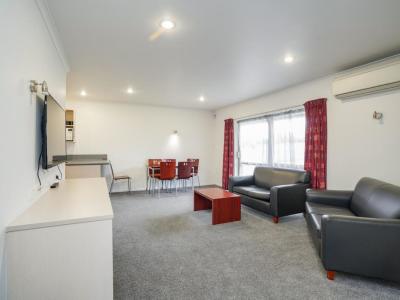 8c-camden-street-turnbull-thomson-park