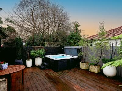 24B Herbert Street, Gladstone