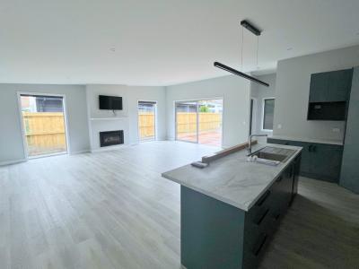 unit-a-8-sylvan-street-lake-hayes-estate
