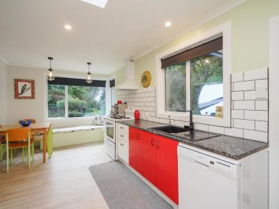 100 Marama Avenue North, Otatara