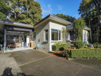100 Marama Avenue North, Otatara