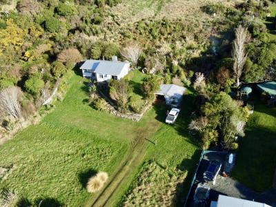 36 Antrim Street, Waikawa Valley