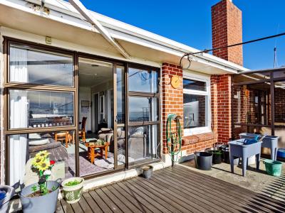 246 Foyle Street, Bluff