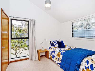 111/2 Grey Street, Gladstone
