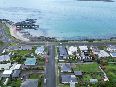 12 Walker Street, Bluff