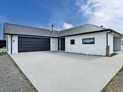 60 Orion Road East, Makarewa