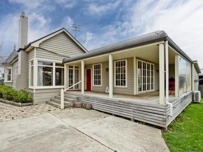 12 Herbert Street, Gladstone