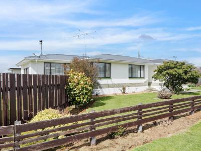 1 Ballantrae Street, Wallacetown