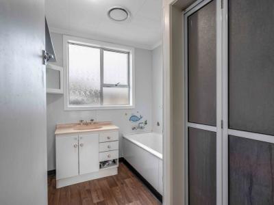 1 Green Lane, Riverton