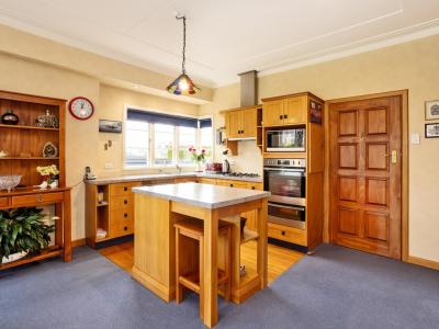 66 Park Street, Gladstone