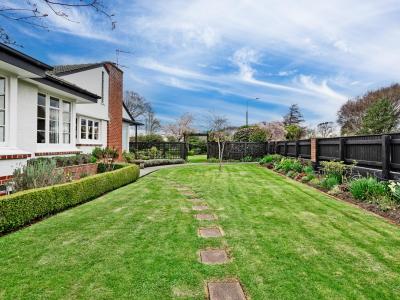 66 Park Street, Gladstone
