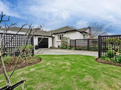 66 Park Street, Gladstone