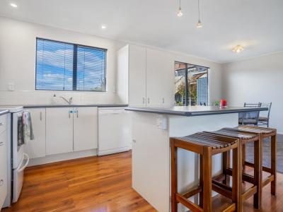 107 Great North Road, Winton