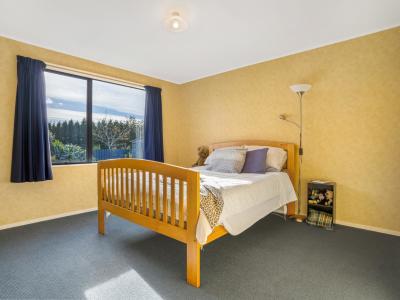 107 Great North Road, Winton