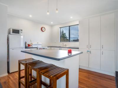 107 Great North Road, Winton