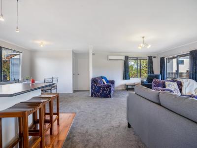 107 Great North Road, Winton