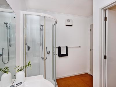 2/12 Catherine Street, Windsor