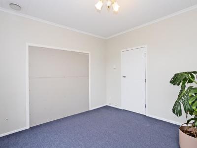 787 Queens Drive, Waikiwi