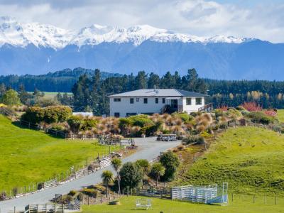 1085C Hillside Manapouri Road, Manapouri