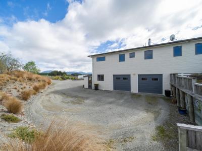 1085C Hillside Manapouri Road, Manapouri