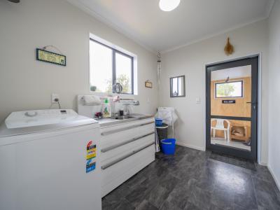 1085C Hillside Manapouri Road, Manapouri