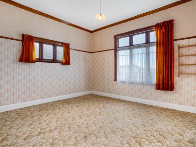 10 John Street, Winton