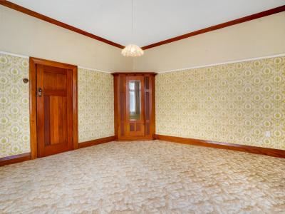 10 John Street, Winton