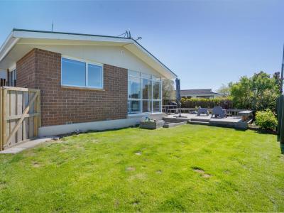 5 Waterford Drive, Winton