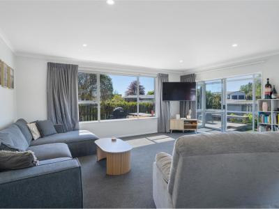 5 Waterford Drive, Winton