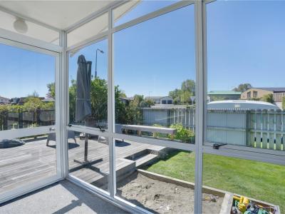 5 Waterford Drive, Winton