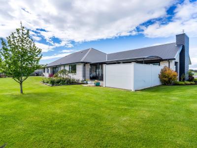 28 Talboys Drive, Winton