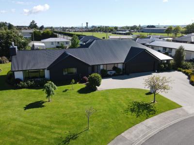 28 Talboys Drive, Winton