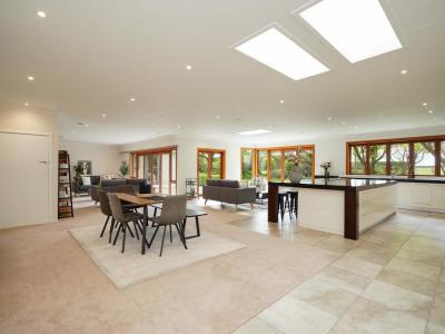 100 Leonard Road, West Plains