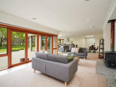 100 Leonard Road, West Plains