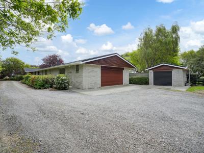 100 Leonard Road, West Plains