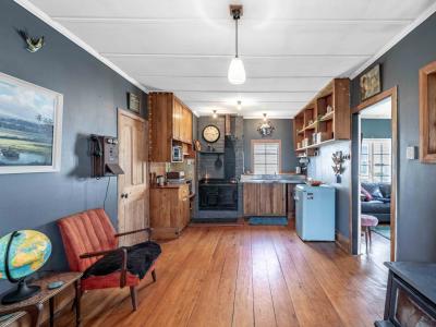 86 Palmerston Street, Riverton