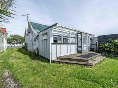 86 Palmerston Street, Riverton