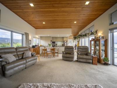 3 Whitestone Court, Manapouri