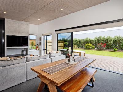 22 Glenda Place, Seaward Bush