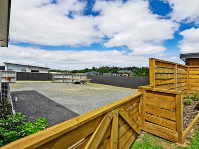 22 Glenda Place, Seaward Bush