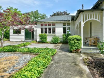 284-estate-road-clinton