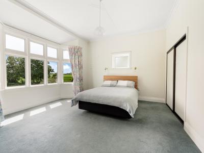 284 Estate Road, Clinton