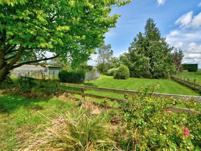 284 Estate Road, Clinton