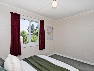 50 Watt Road, Otatara