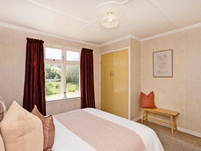 50 Watt Road, Otatara