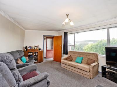 62 Lothian Crescent, Strathern