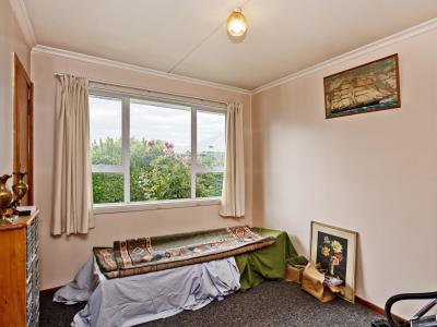 62 Lothian Crescent, Strathern