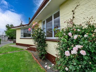 62 Lothian Crescent, Strathern