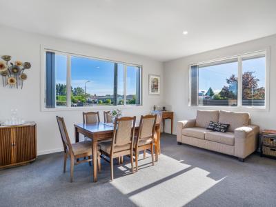 31 Dejoux Road, Winton